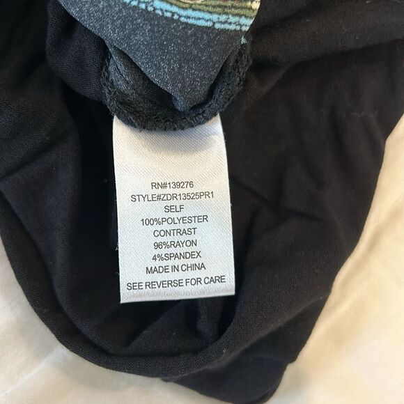 DR2 Women's Black and Gray V-Neck Roll Tab Long Sleeves Tunic Top Size Medium - Picture 5 of 8